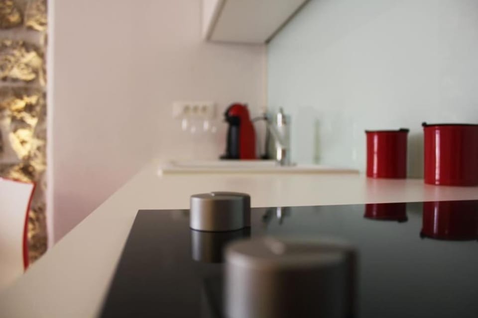 Coffee/tea facilities, Kitchen or kitchenette