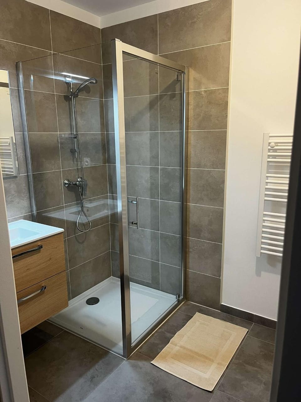 Shower, Bathroom