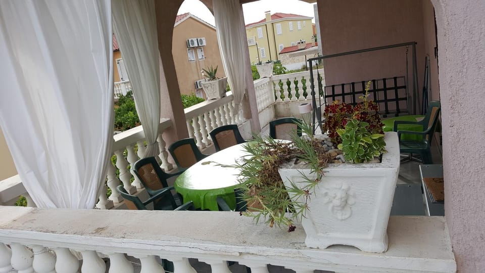 Balcony/Terrace, Balcony/Terrace