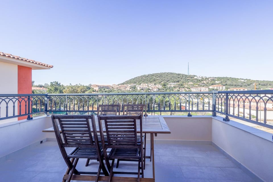 View (from property/room), Balcony/Terrace