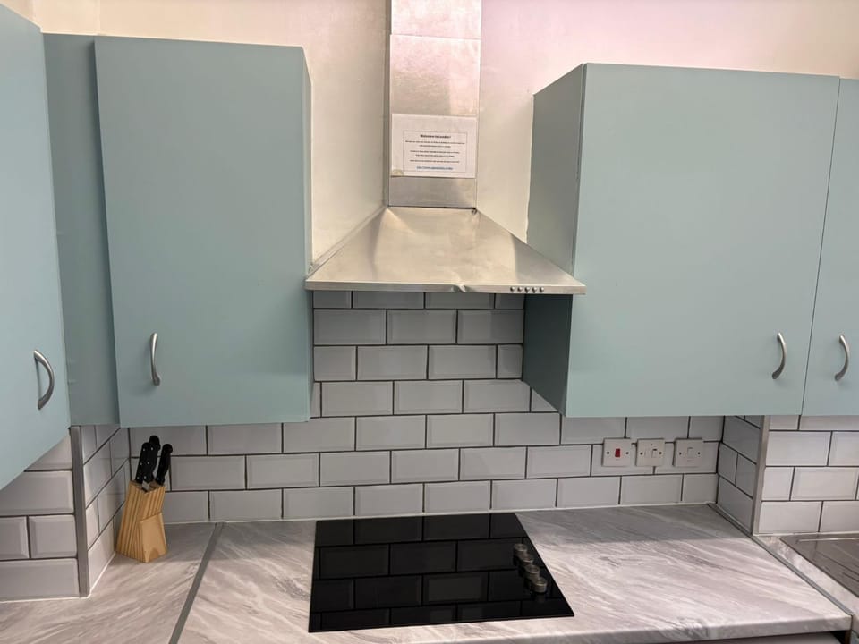 APlaceToStay Central London Apartment, Zone 1 WATE Vacation rental in London Borough of Southwark