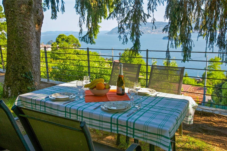 Garden, Lake view, Mountain view