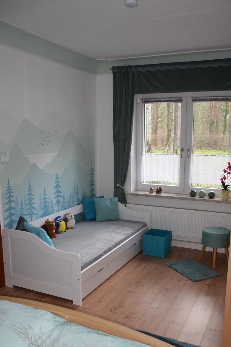 Bed, Bedroom