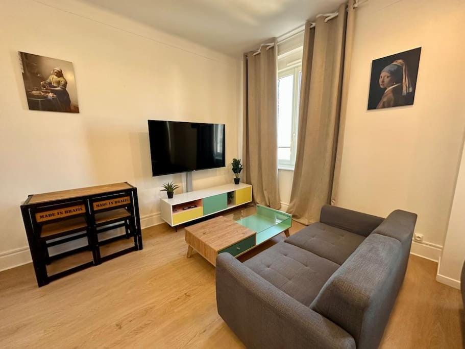 Britich 3D: Suite spa privé, clim, thermal/Artem Apartment in Nancy