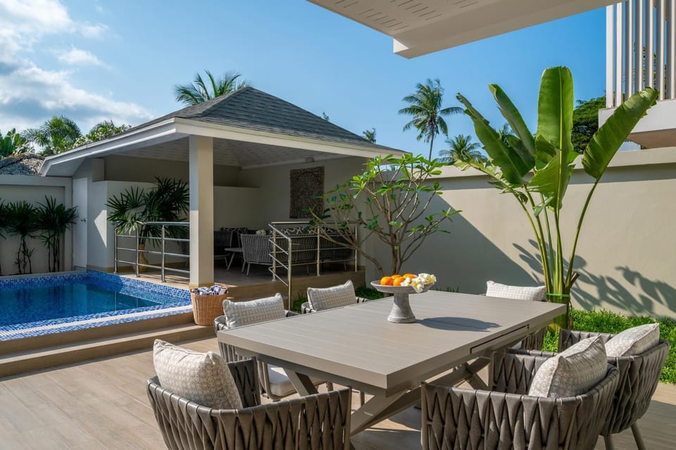 Luxury 4BR Pool Villa with Private Beach Access, Gated Estate, Concierge Villa in Ko Samui
