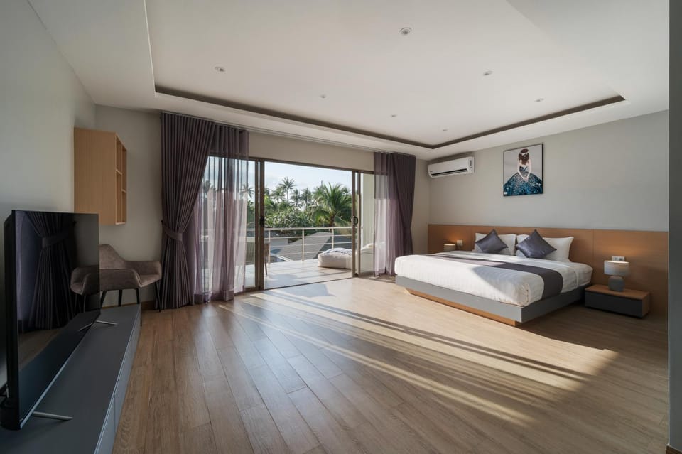 Luxury 4BR Pool Villa with Private Beach Access, Gated Estate, Concierge Villa in Ko Samui