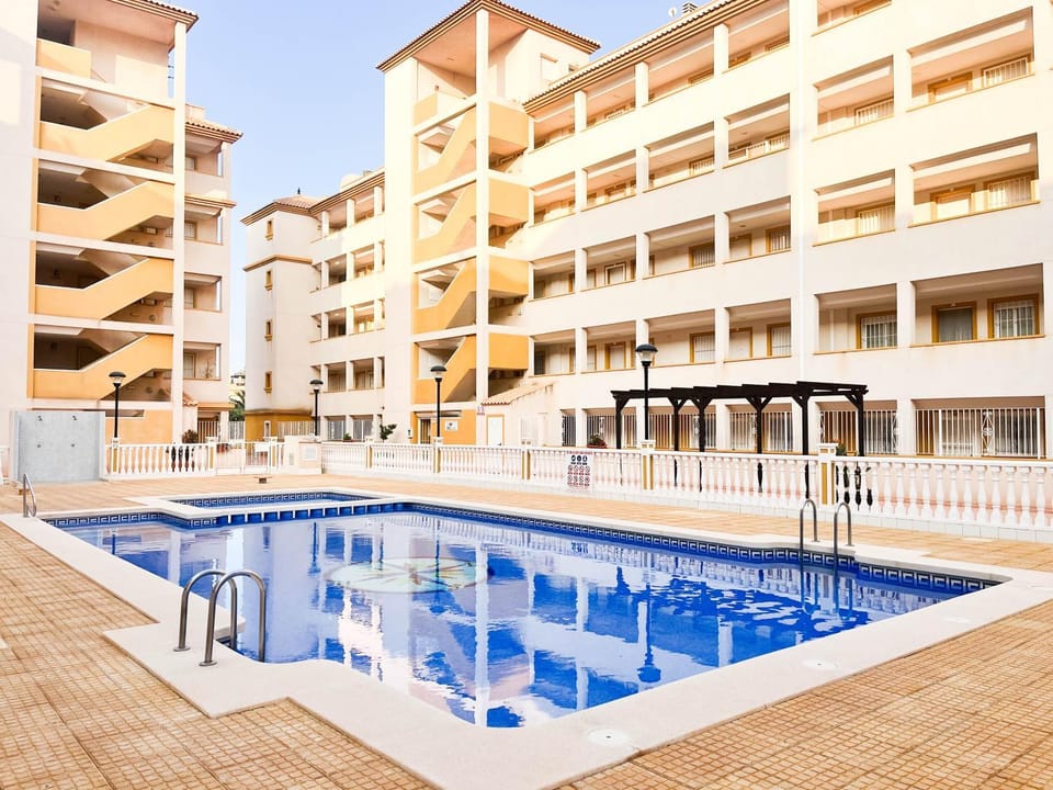 Facade/entrance, Swimming pool
