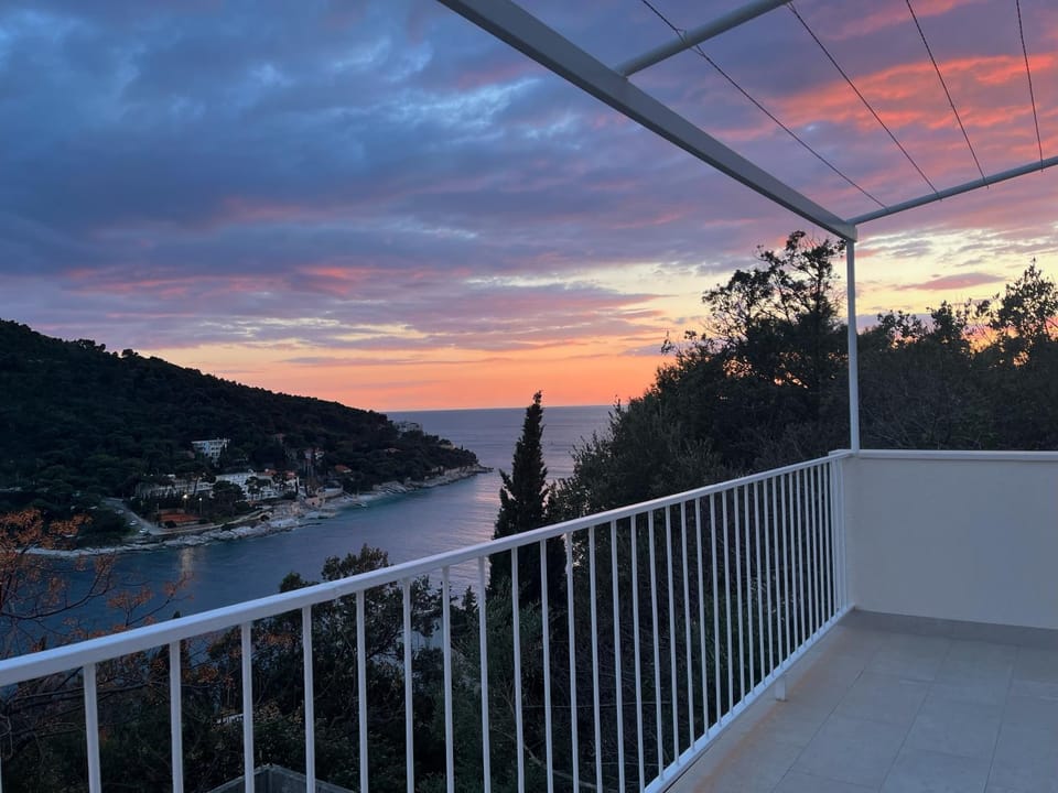 View (from property/room), Balcony/Terrace, Sea view, Sunset