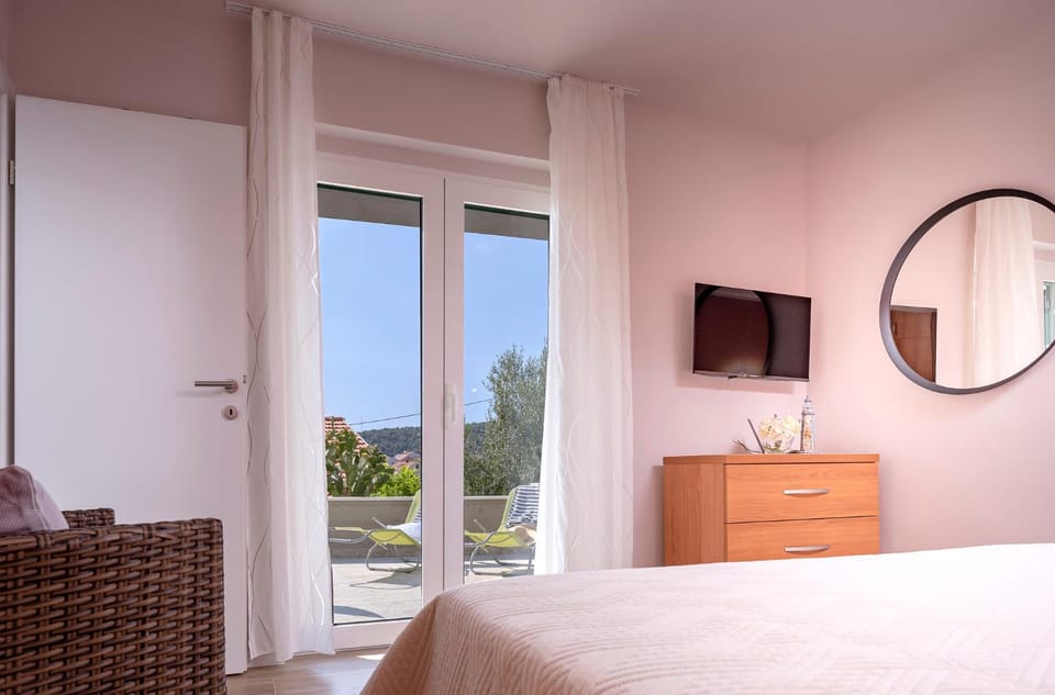 TV and multimedia, Balcony/Terrace, Bedroom