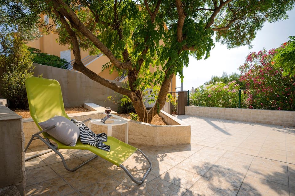 Garden, Balcony/Terrace, Balcony/Terrace, sunbed
