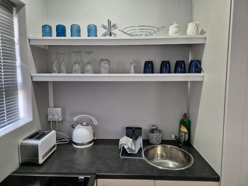Coffee/tea facilities, Kitchen or kitchenette