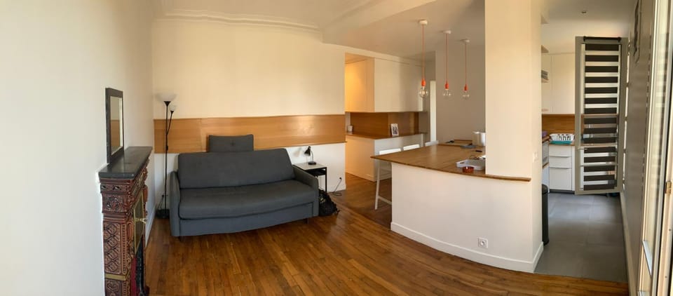 Montmartre Apartment in Paris