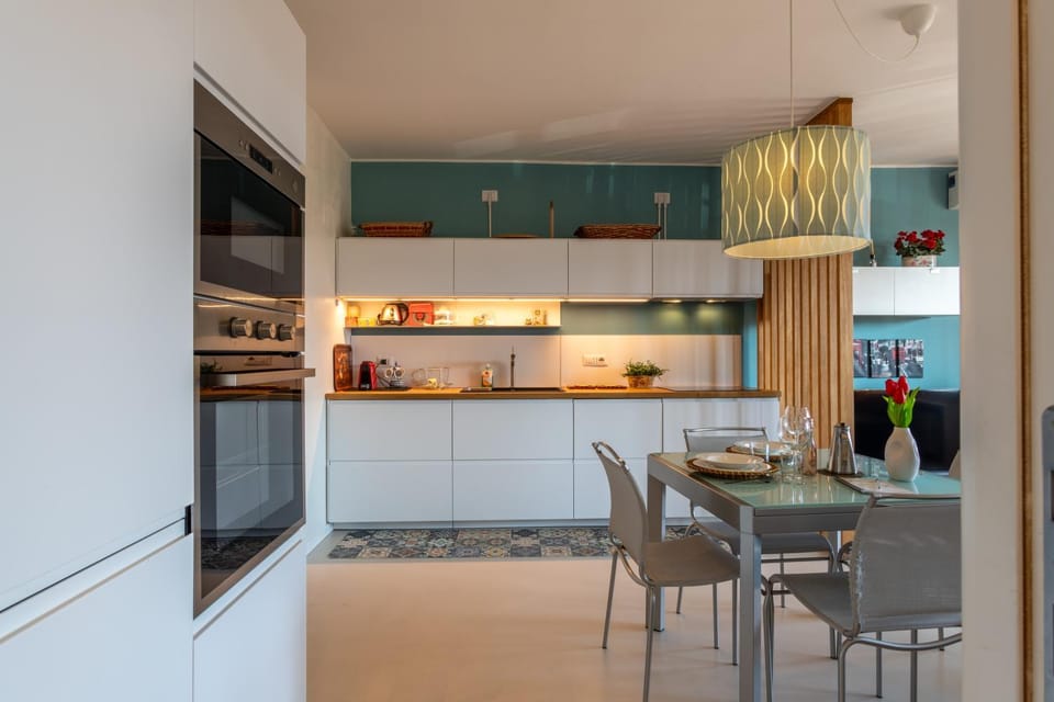 Kitchen or kitchenette, kitchen