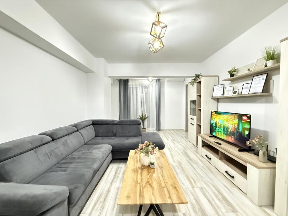 Cozy Apartments in Centre of Suceava near Kaufland and University Apartment in Romania