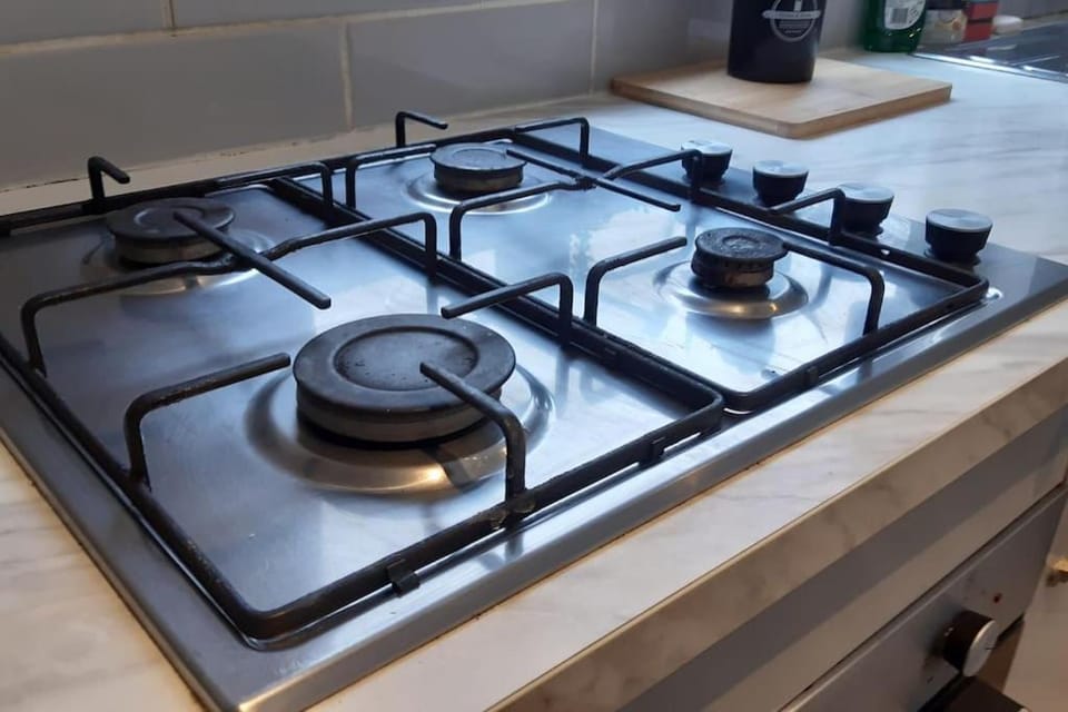 Free Parking Spacious Home Apartment in Cardiff