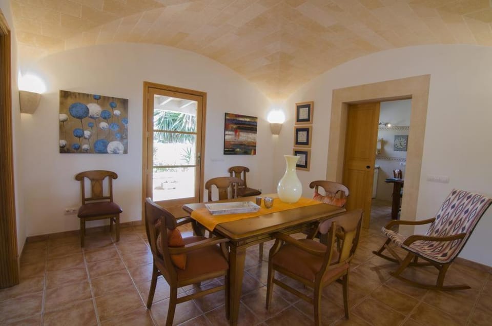 Finca Can Confit - Grupo Berna House in Migjorn