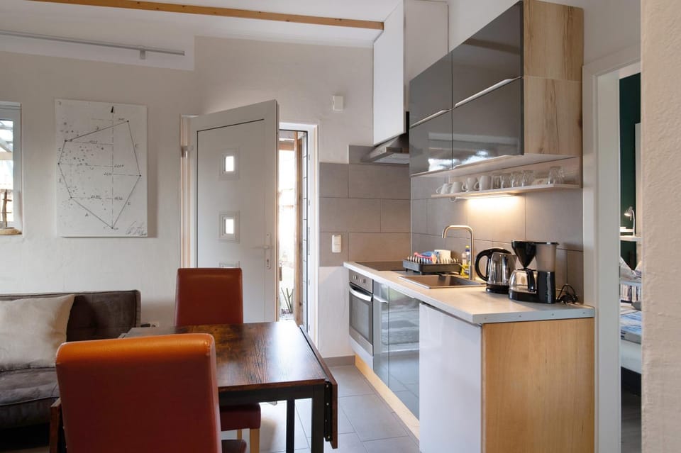 Property building, Kitchen or kitchenette, Living room