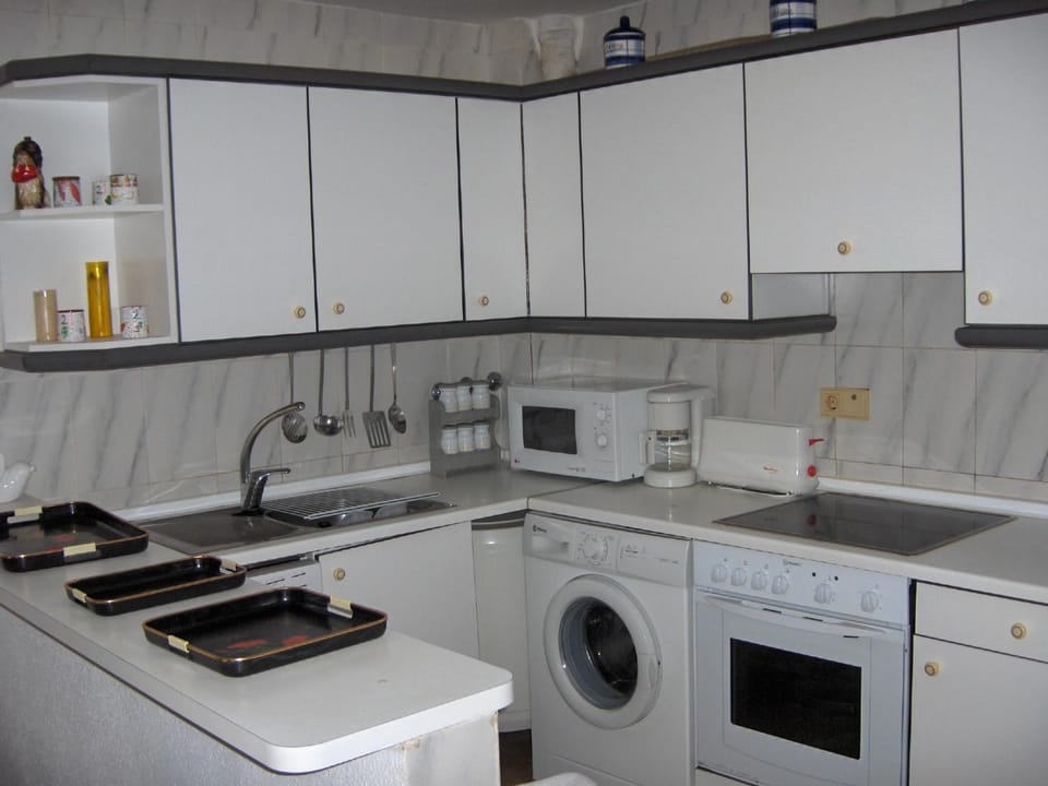 Kitchen or kitchenette, Living room