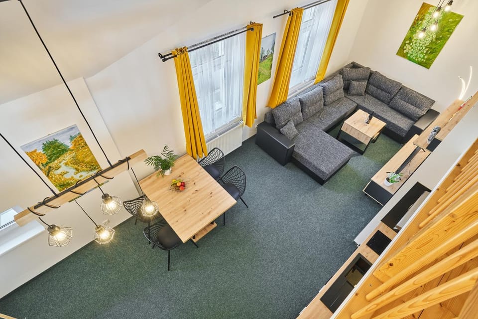 Kitchen or kitchenette, Living room, Seating area, Dining area, kitchen