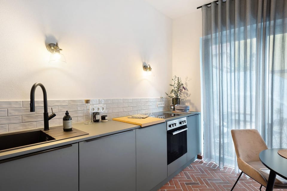 Kitchen or kitchenette, Living room