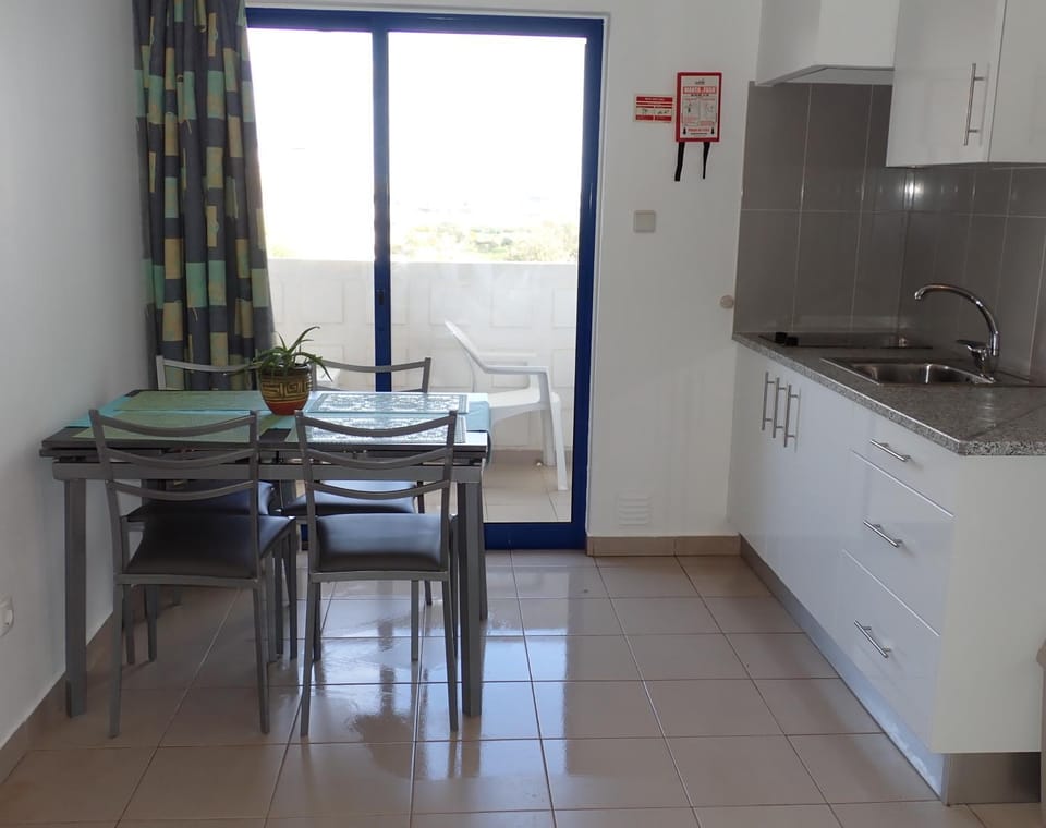Great value 5 mins to Praia de Rocha beach Apartment in Portimao