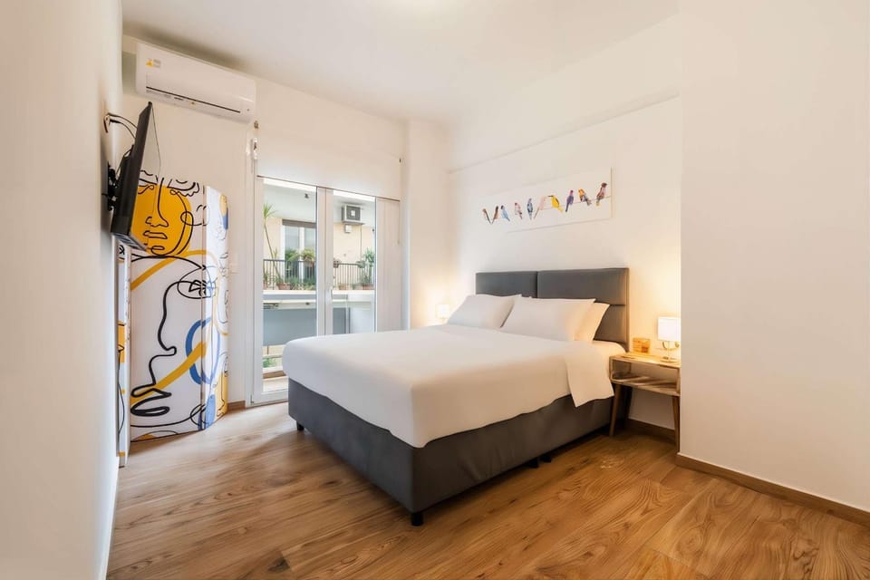 Carpe Diem 1BD apt. 7' to metro Panepistimio House in Athens