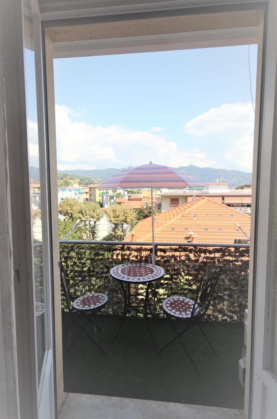 Balcony/Terrace, Mountain view