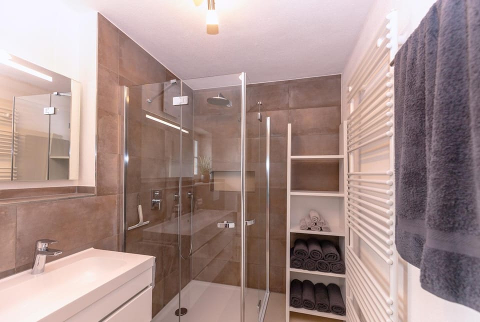 Bathroom, Living room