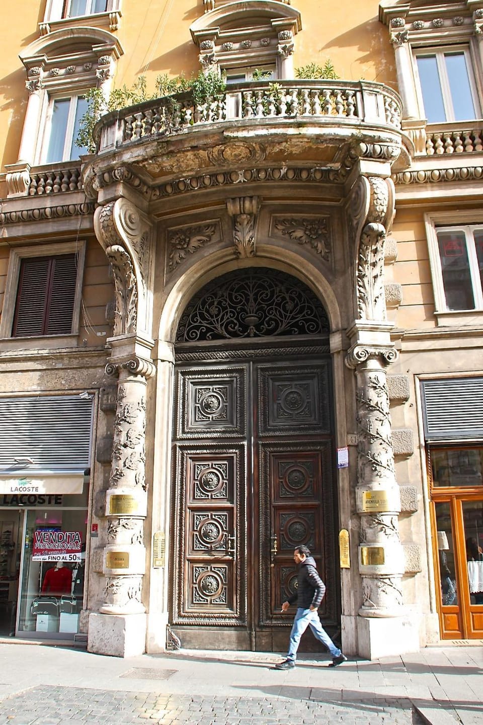 Property building, Facade/entrance