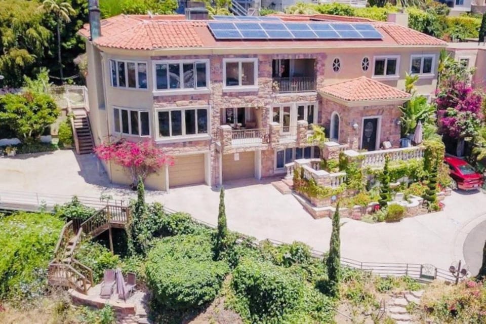 UNEQUALLED LUXURY VILLA BEACH 7000ft 180 VIEW Villa in Laguna Beach