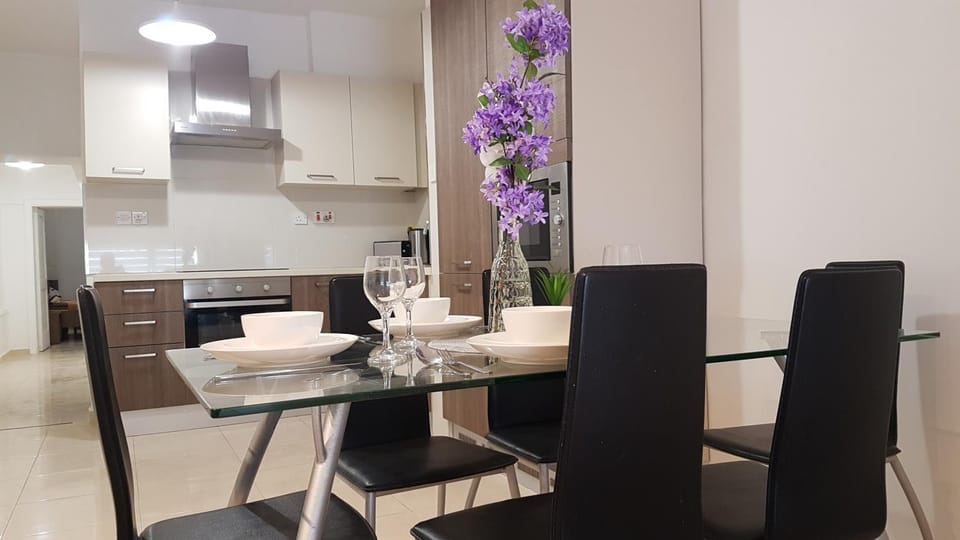 Spinola Seafront Apartment Apartment in Saint Julians
