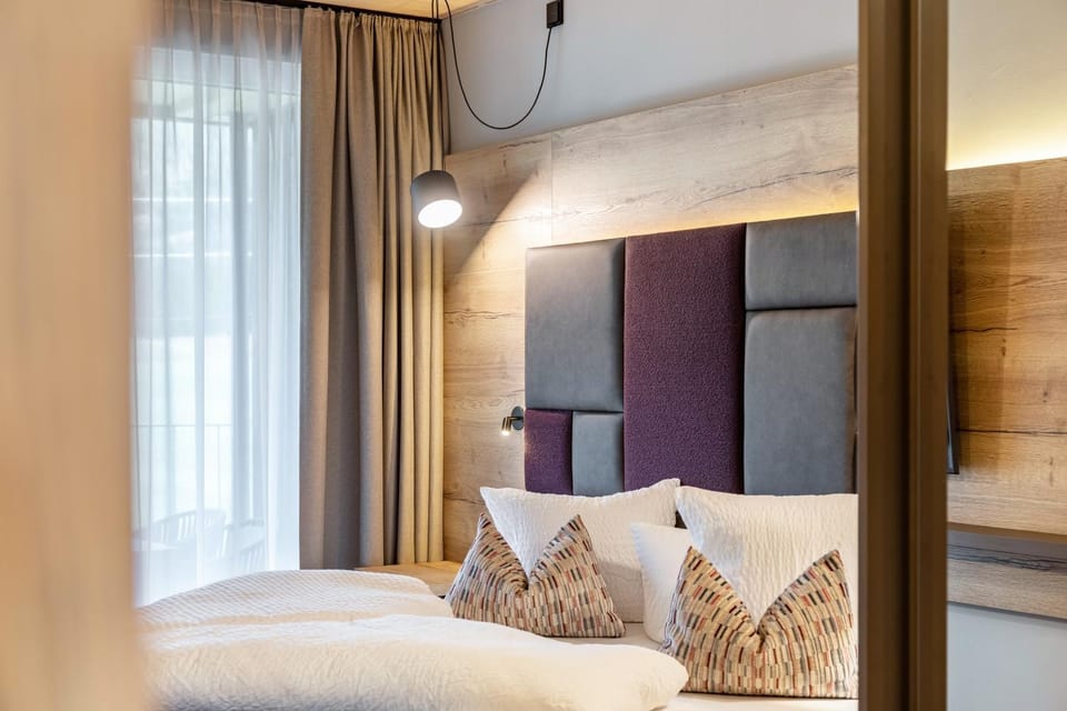 Living room, Bedroom