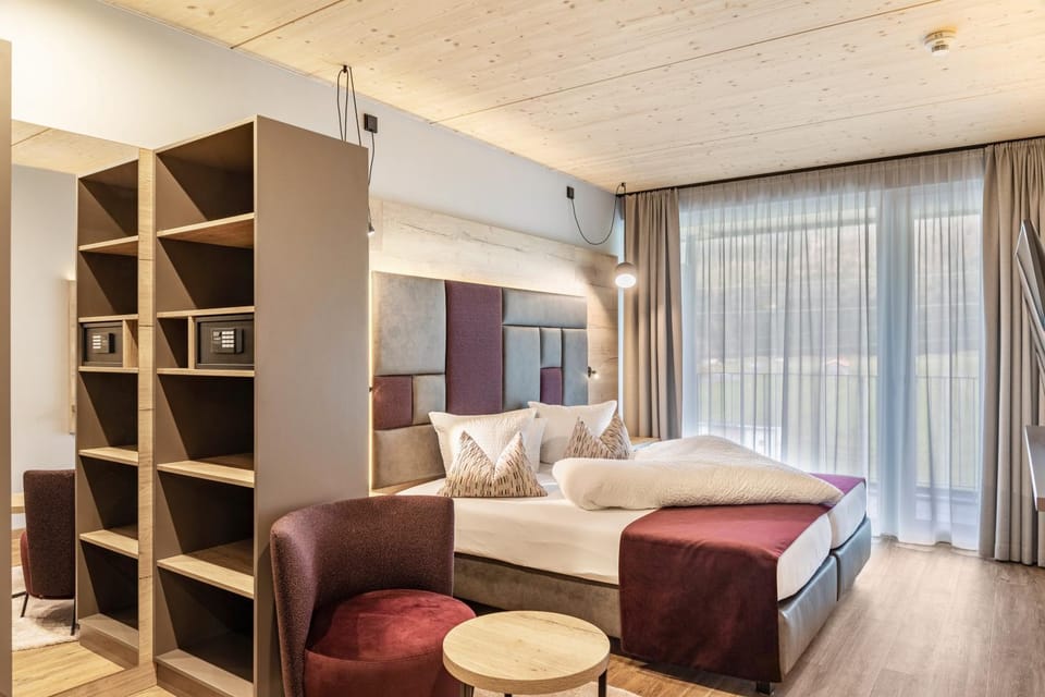 Living room, Bedroom