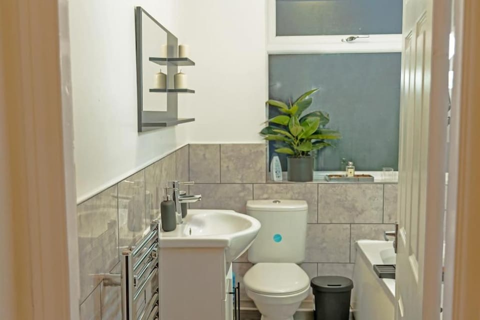 Toilet, Bathroom