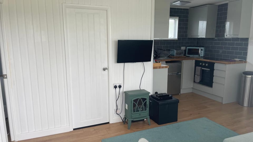 25. Valencia Chalet in Selsey