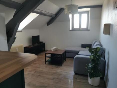 apt cozy refait à neuf à 5min du centre ville Apartment in Normandy