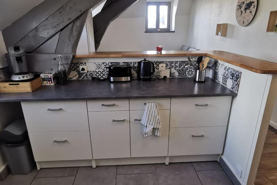 apt cozy refait à neuf à 5min du centre ville Apartment in Normandy