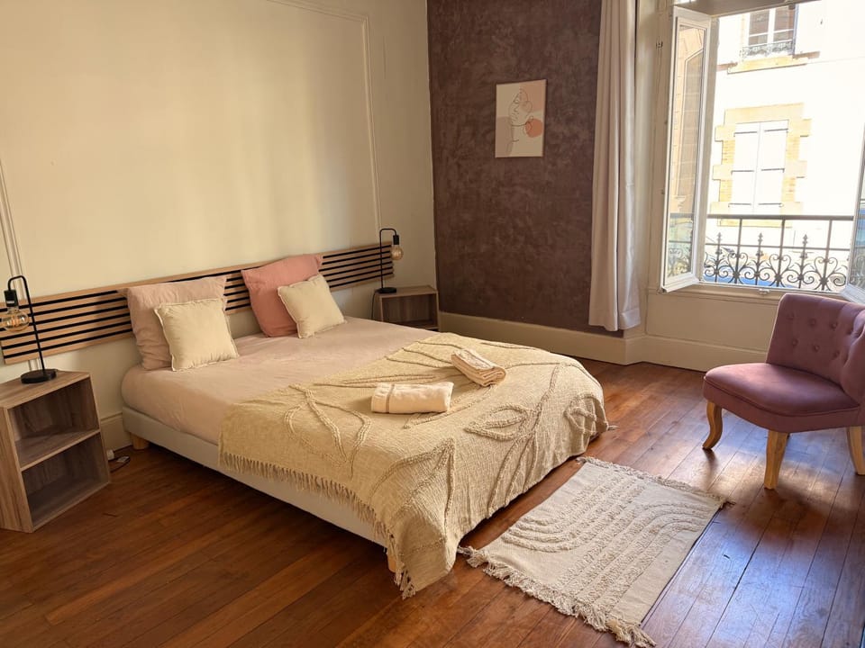 F4 Cosy Centre Moulins - 3 chambres lits doubles -idéal Famille & Séjour Pro Apartment in Moulins