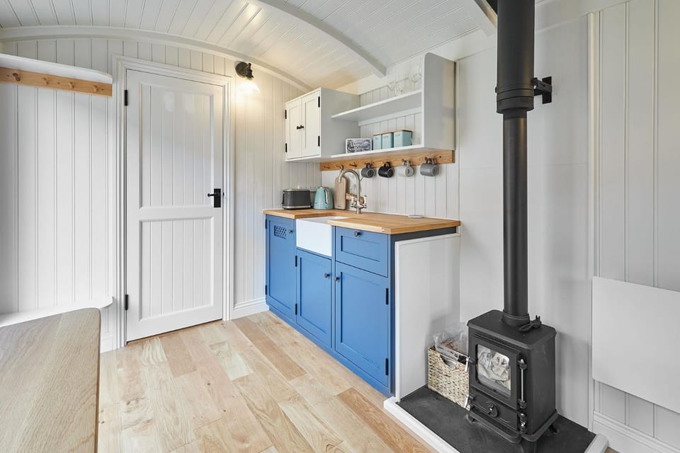 minibar, pet friendly, stove, toaster