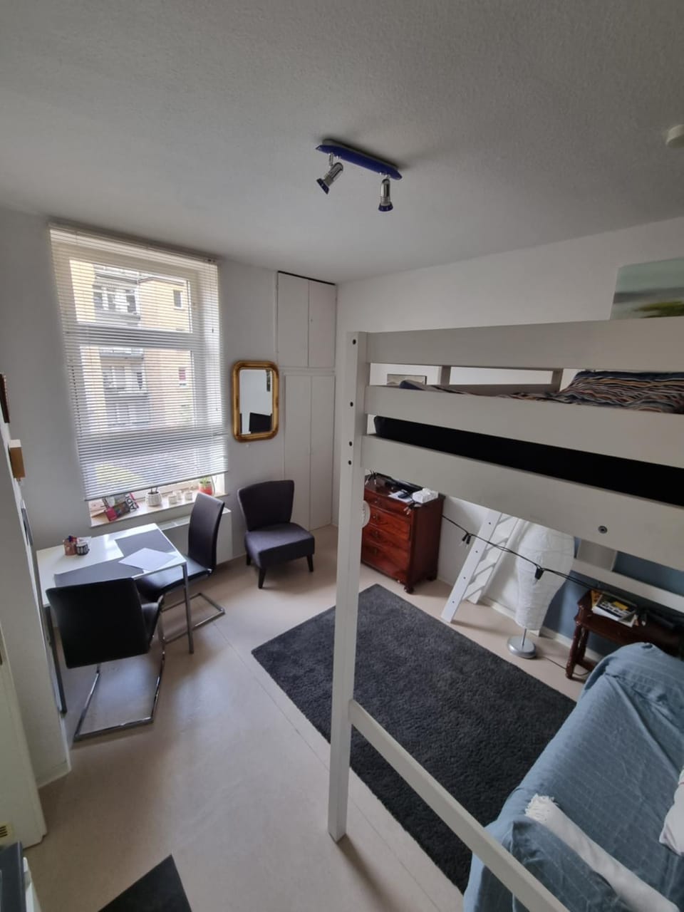 Bed, Living room, Photo of the whole room, Bedroom