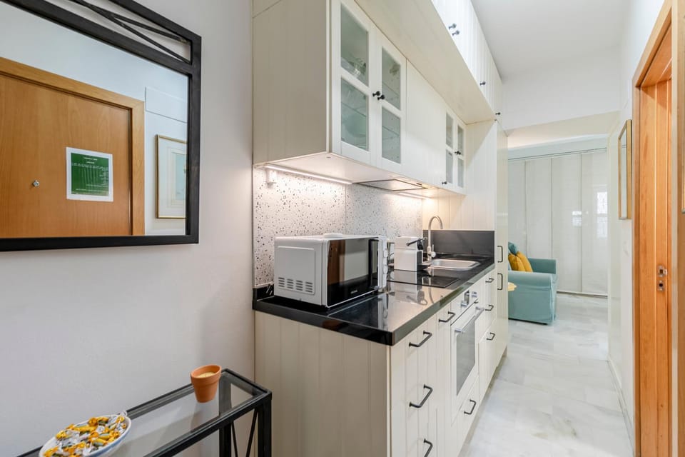 SevillaHome- Altozano Triana Apartment in Seville