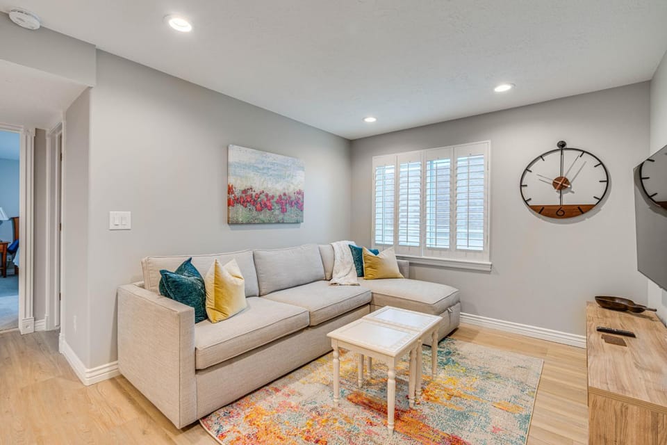 Lovely Remodeled North Salt Lake Apt: 7 Mi to Dtwn Apartment in North Salt Lake