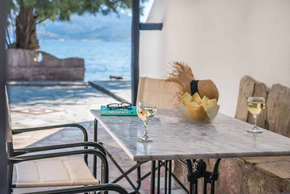 Skinopi Beach Guesthouse House in Milos