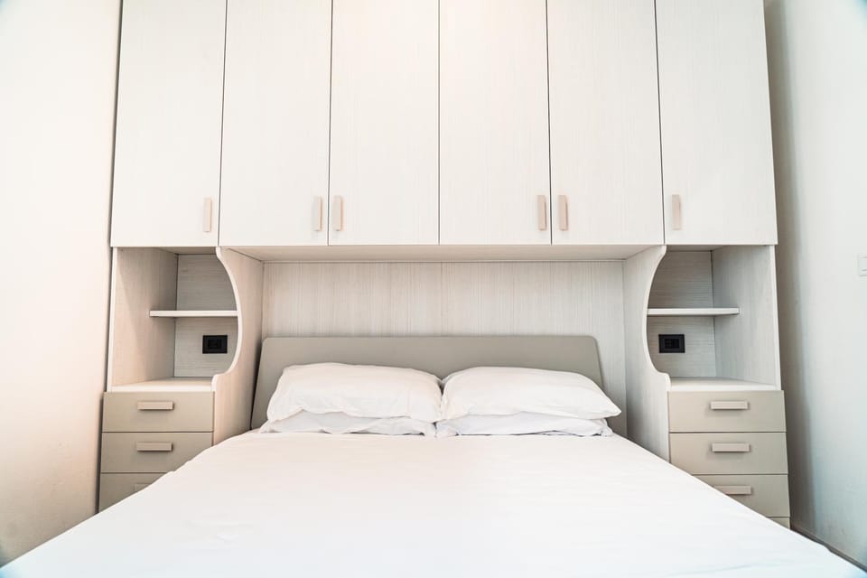 Bed, Bedroom, wardrobe