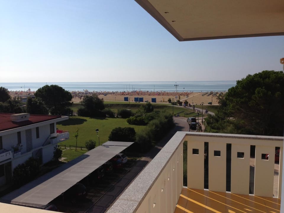View (from property/room), Balcony/Terrace, Sea view