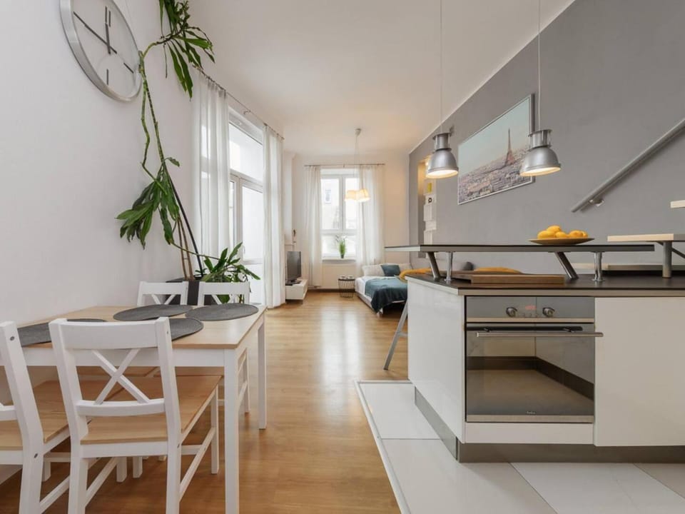 Graystone Studio Plac Unii Lubelskiej Apartment in Warsaw