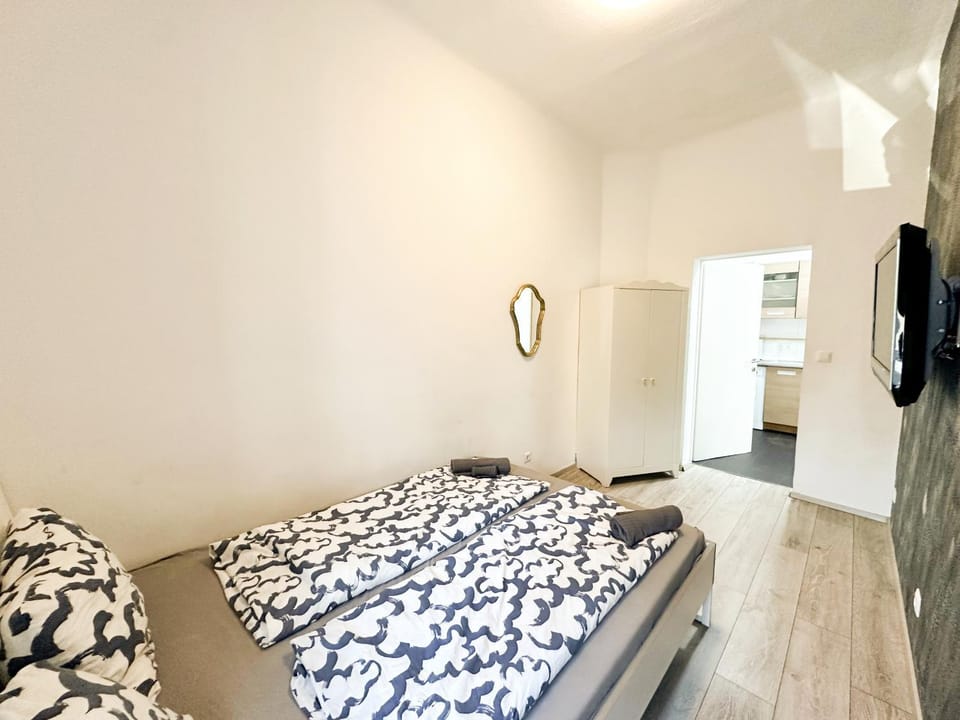 W Apartment - Brigittenau Area MM7 Apartment in Vienna
