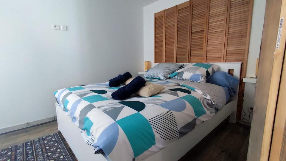 Bed, Bedroom, wardrobe