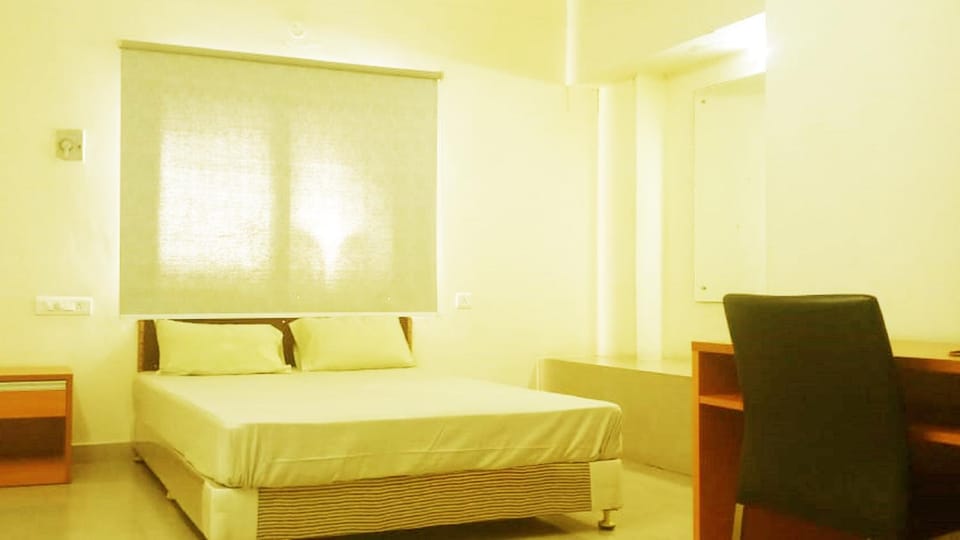 Bed, Photo of the whole room, Bedroom, hair dresser