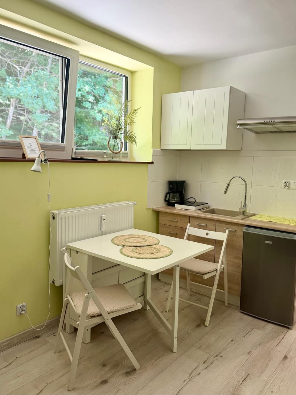 Kitchen or kitchenette, stove